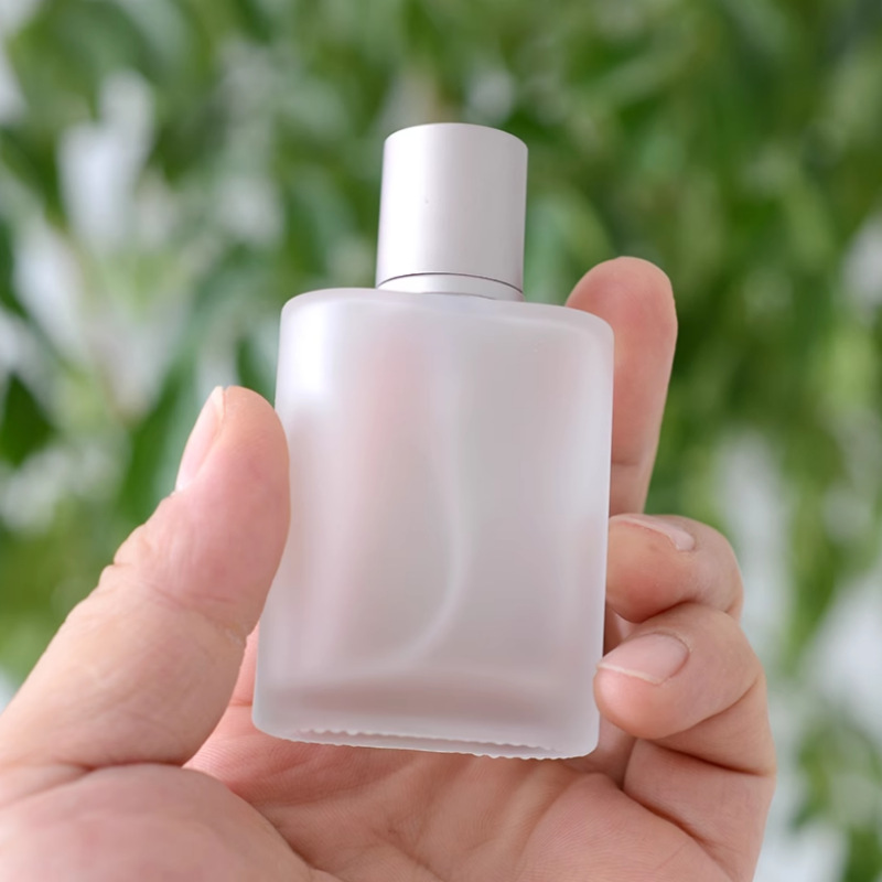 Oil Mister Spray Bottle - 30/50ml Schraubverschluss-Sandstrahlglas-Parfümflasche, leer, nachfüllbar, feiner Sprühnebel,